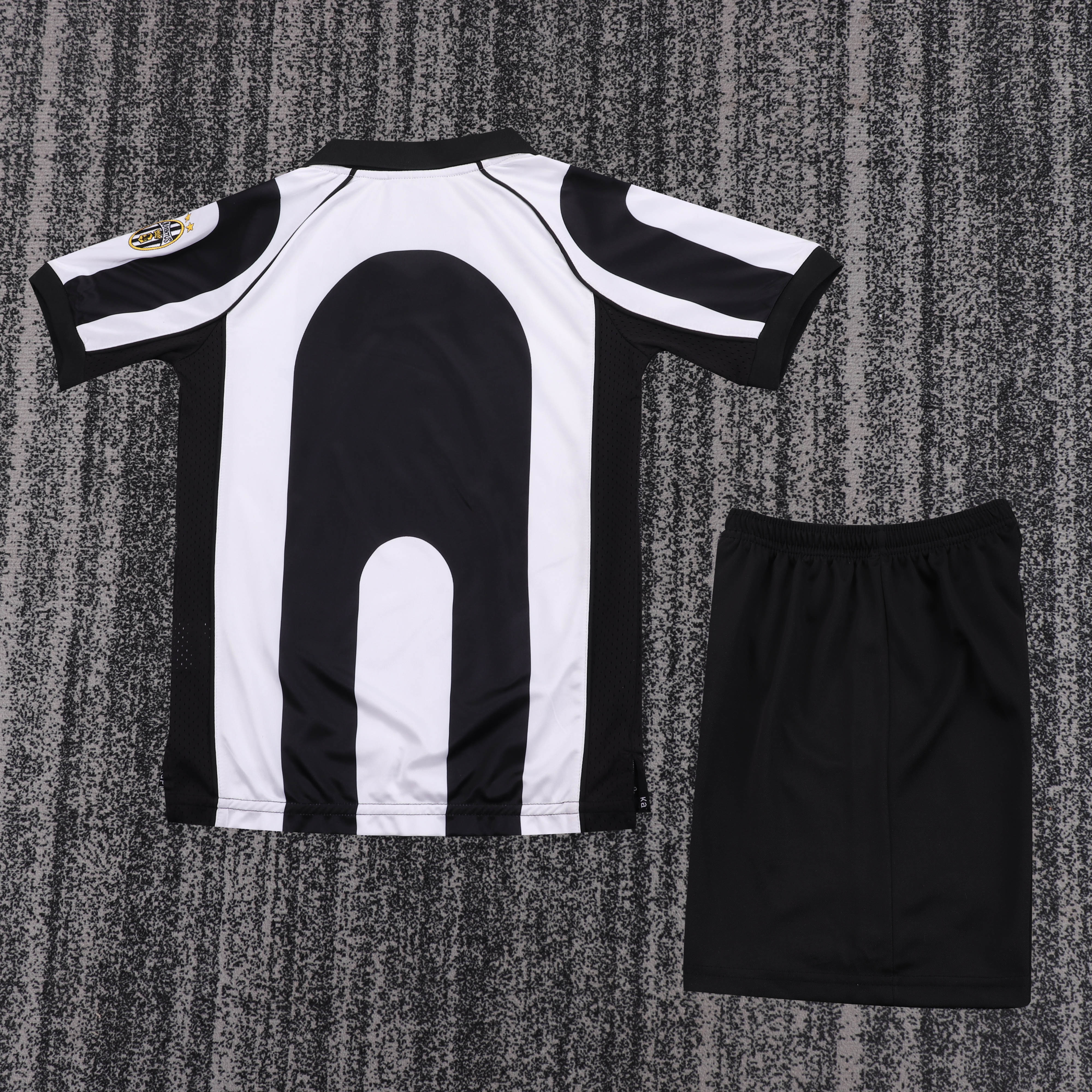 1997/1998 Juventus Third Away Retro Football Shirt Kids Kit