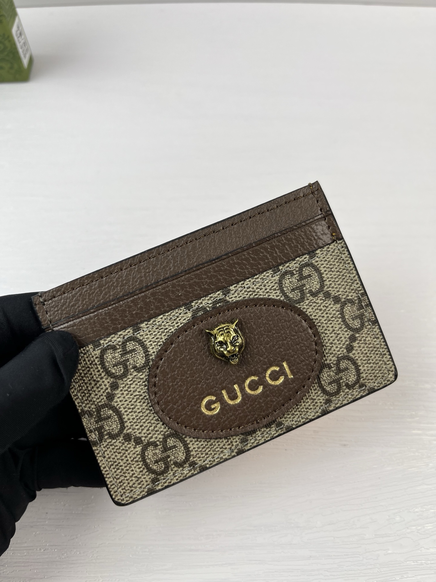 GG Supreme premium