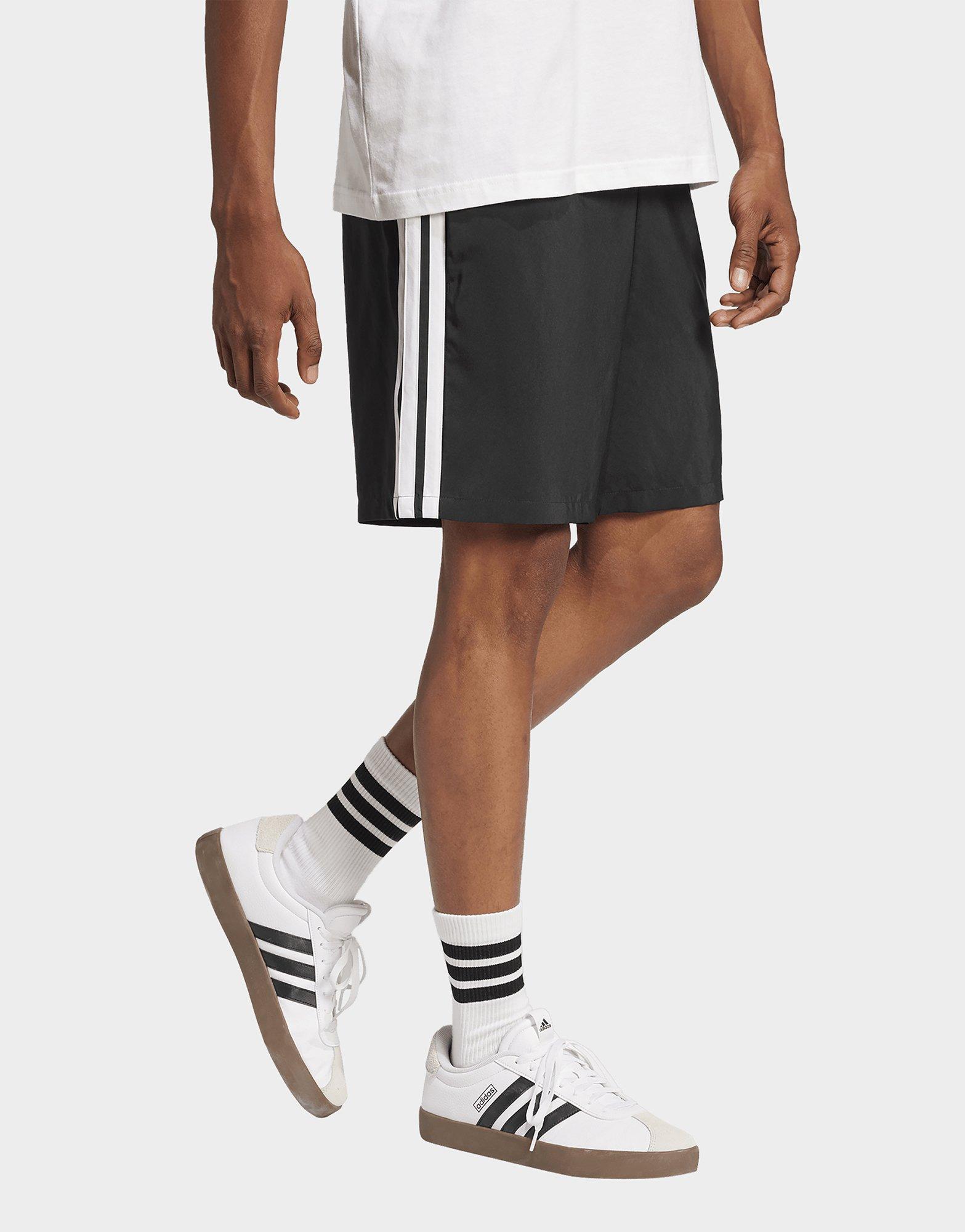 adidas Essentials 3-Streifen Chelsea Shorts