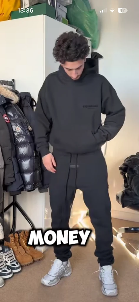 Essentials: Hoodie