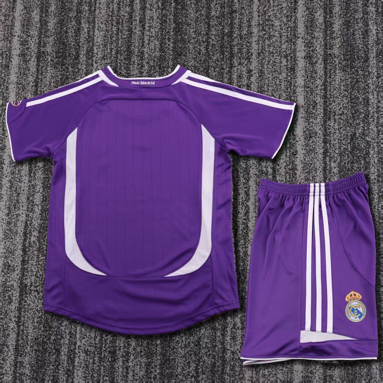 2006/2007 Real Madrid Away Retro Kids Set