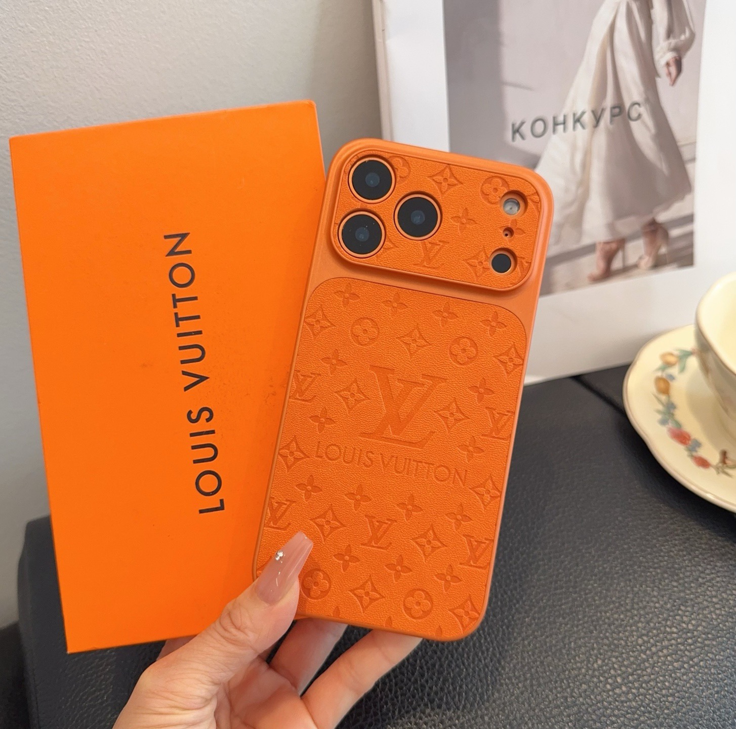 Louis Vuitton Phone Case iPhone 13 - 17