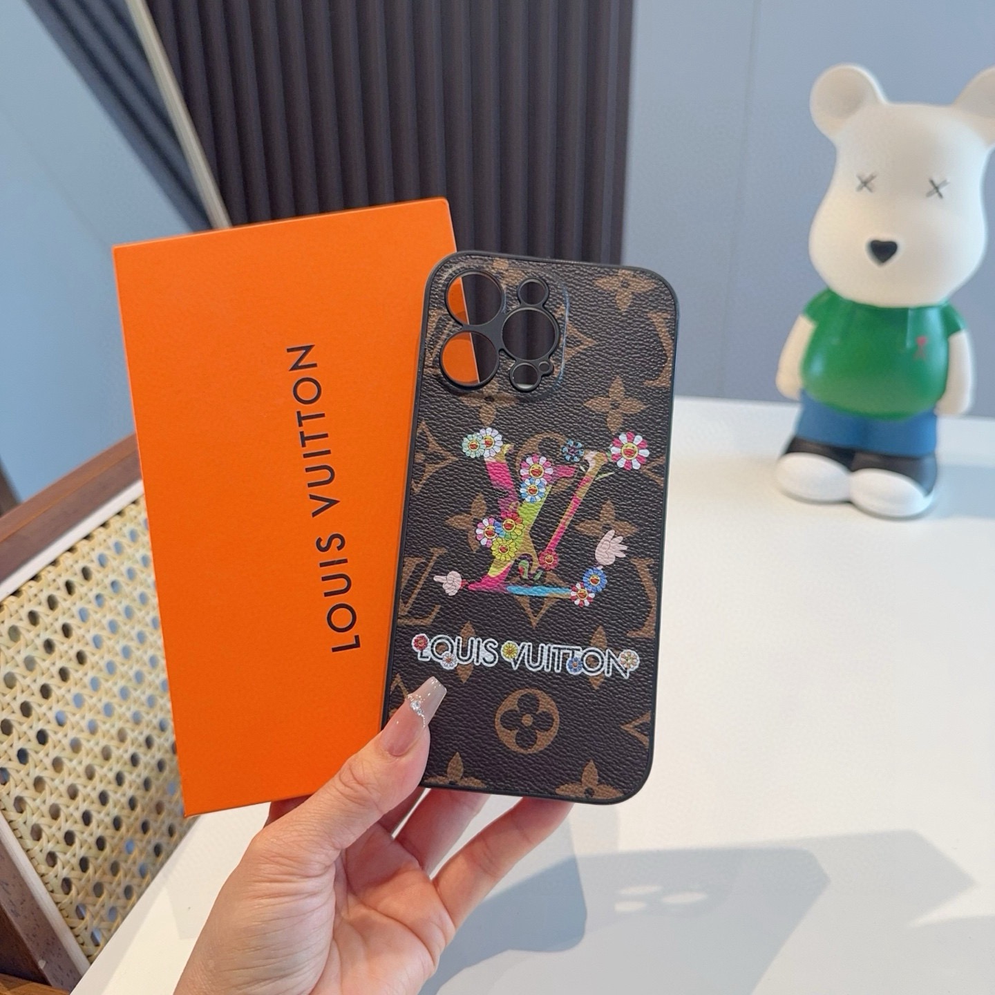 Louis Vuitton Phone Case iPhone 13 - 17