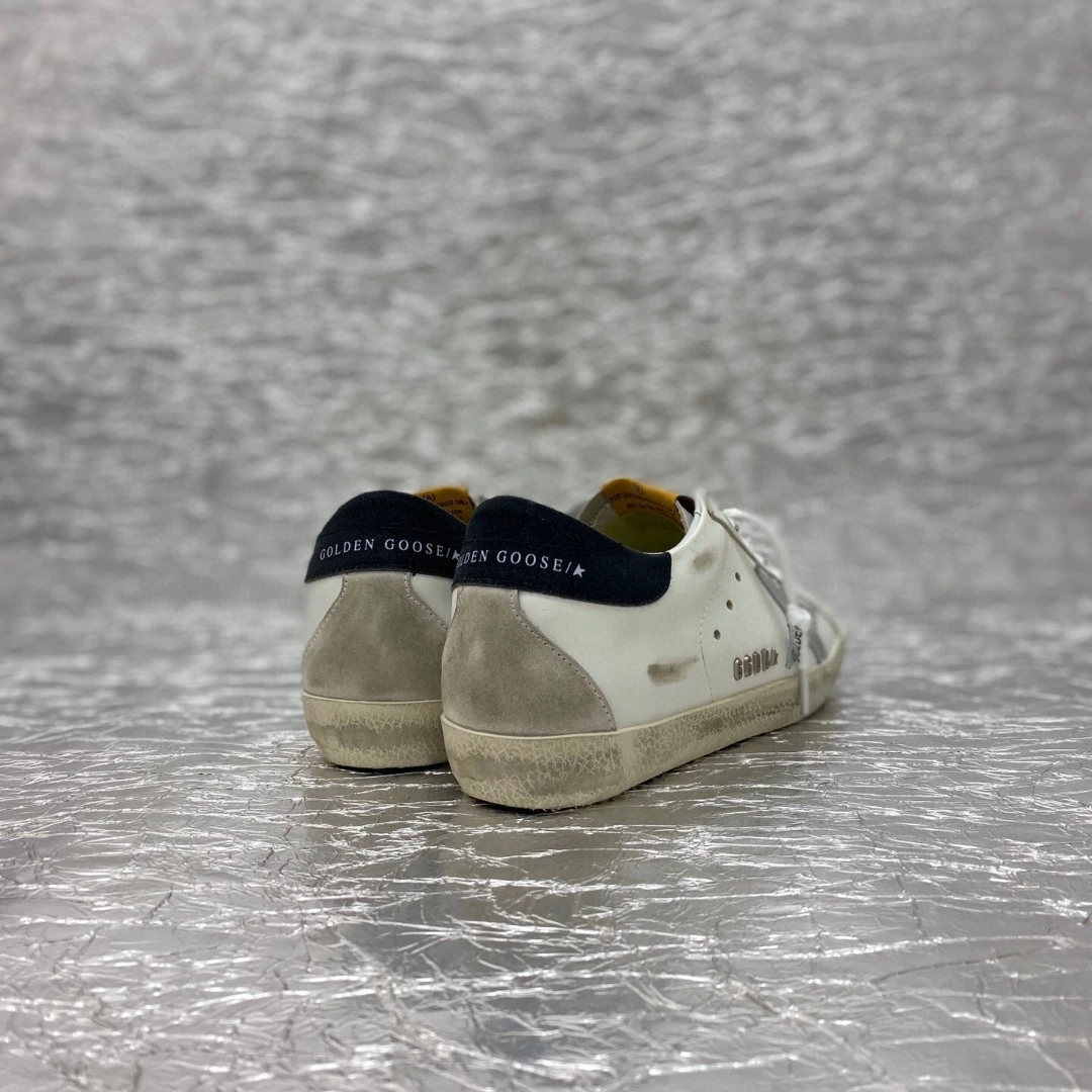 Golden Goose Super Star Dirty shoes made of top-grain cowhide