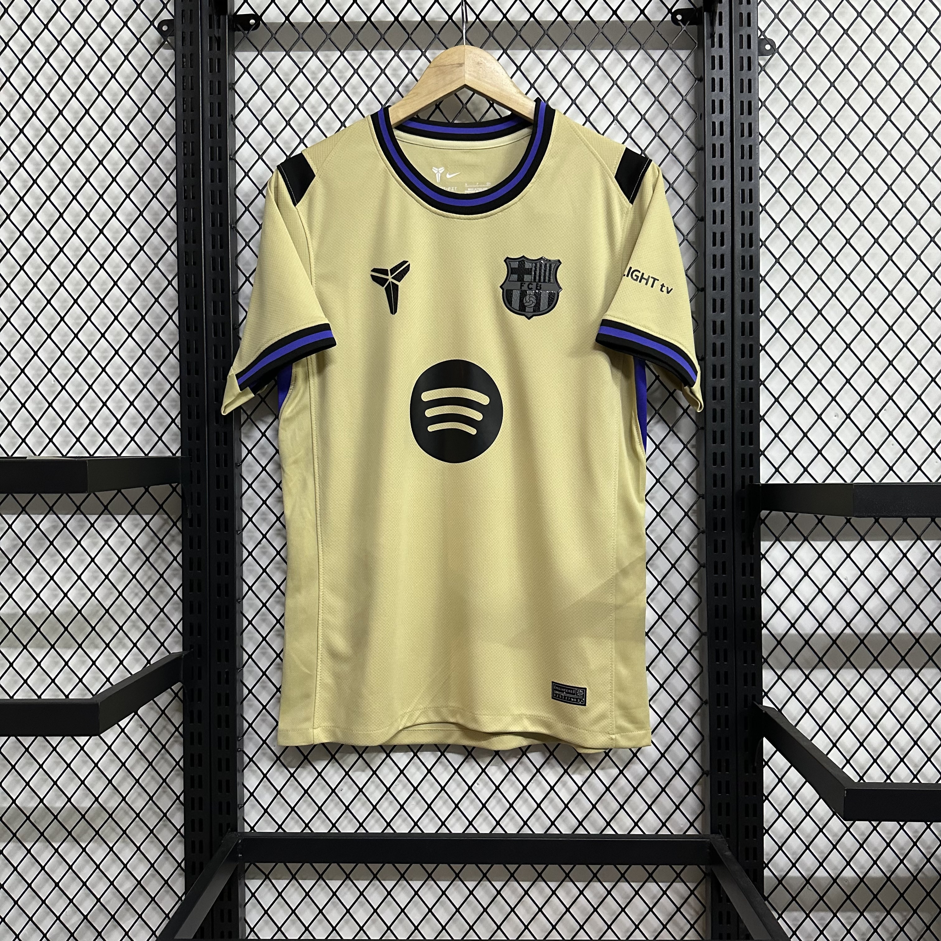 2025/2026 Barcelona Away Football Shirt (Fan Edition)