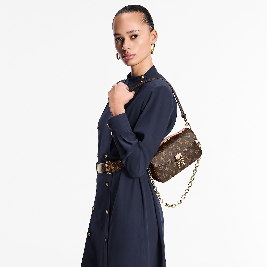 Pochette Métis East West M46279