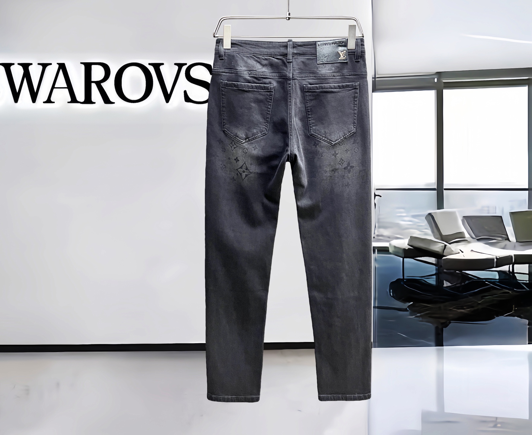 Louis Vuitton New Men Jeans Size 28-38