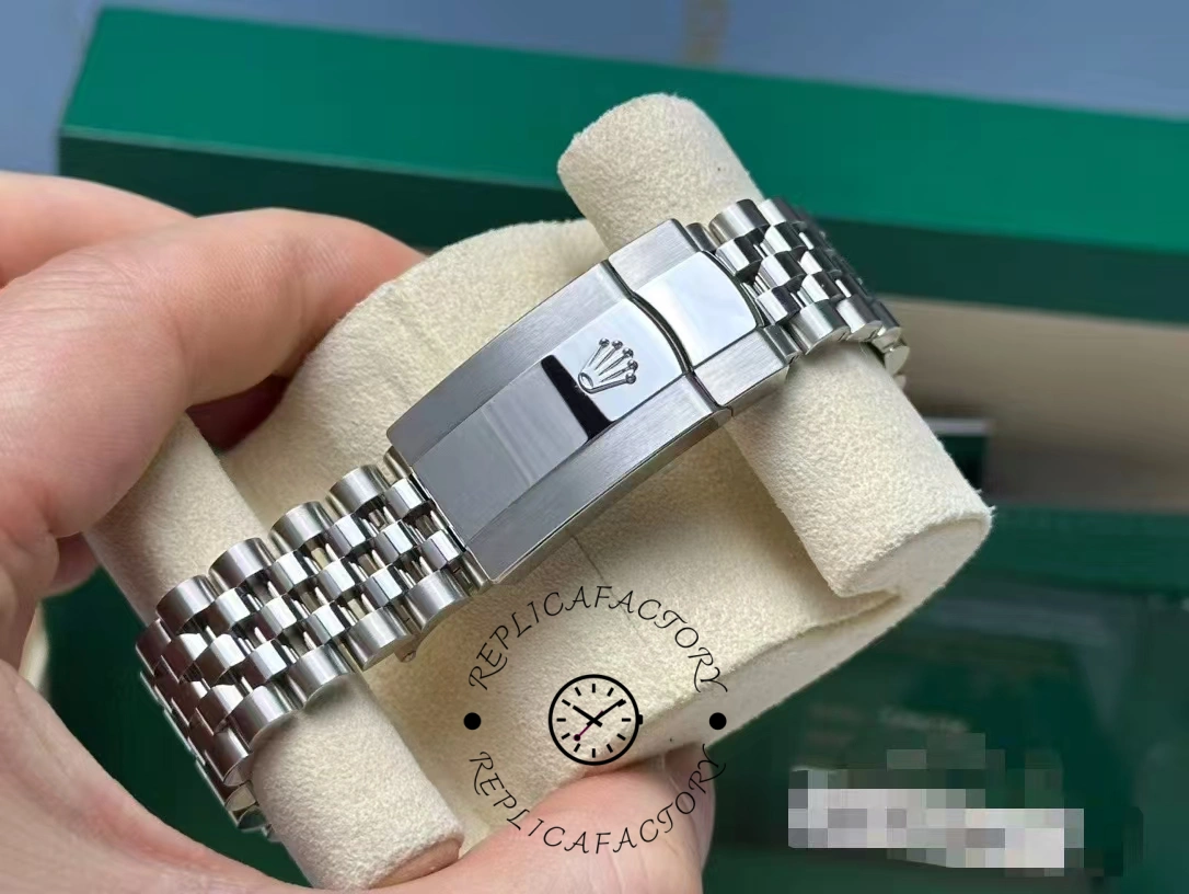 Rolex Datejust 36mm Fluted Bezel Green Palm Index Dial Jubilee 126234 0047