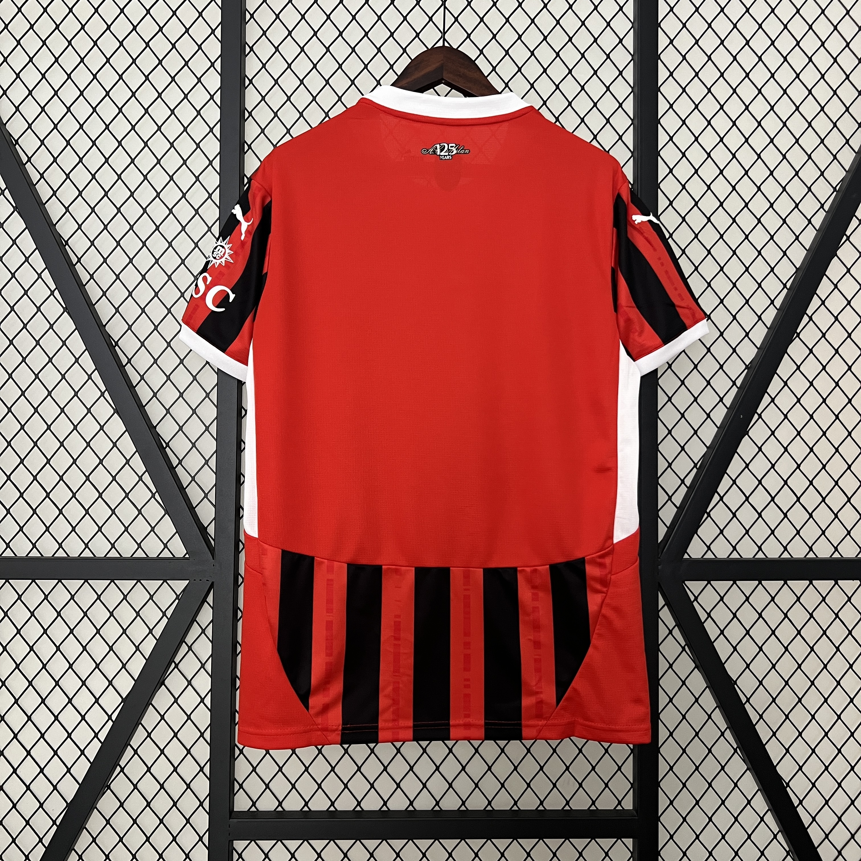 2024/2025 AC Milan home Football Shirt (Fan Edition)