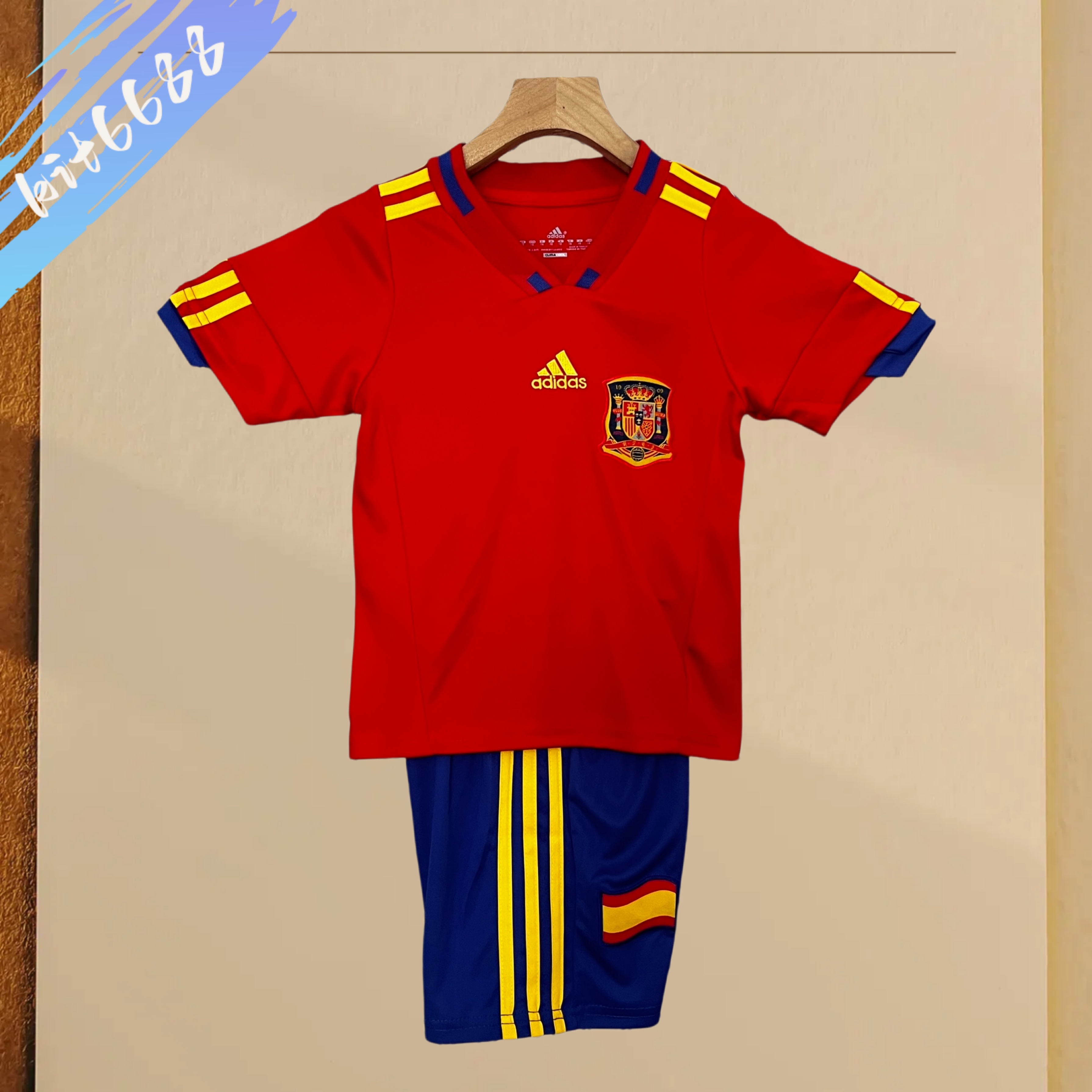 2010 Spain home Retro Football Shirt  Kids Kit