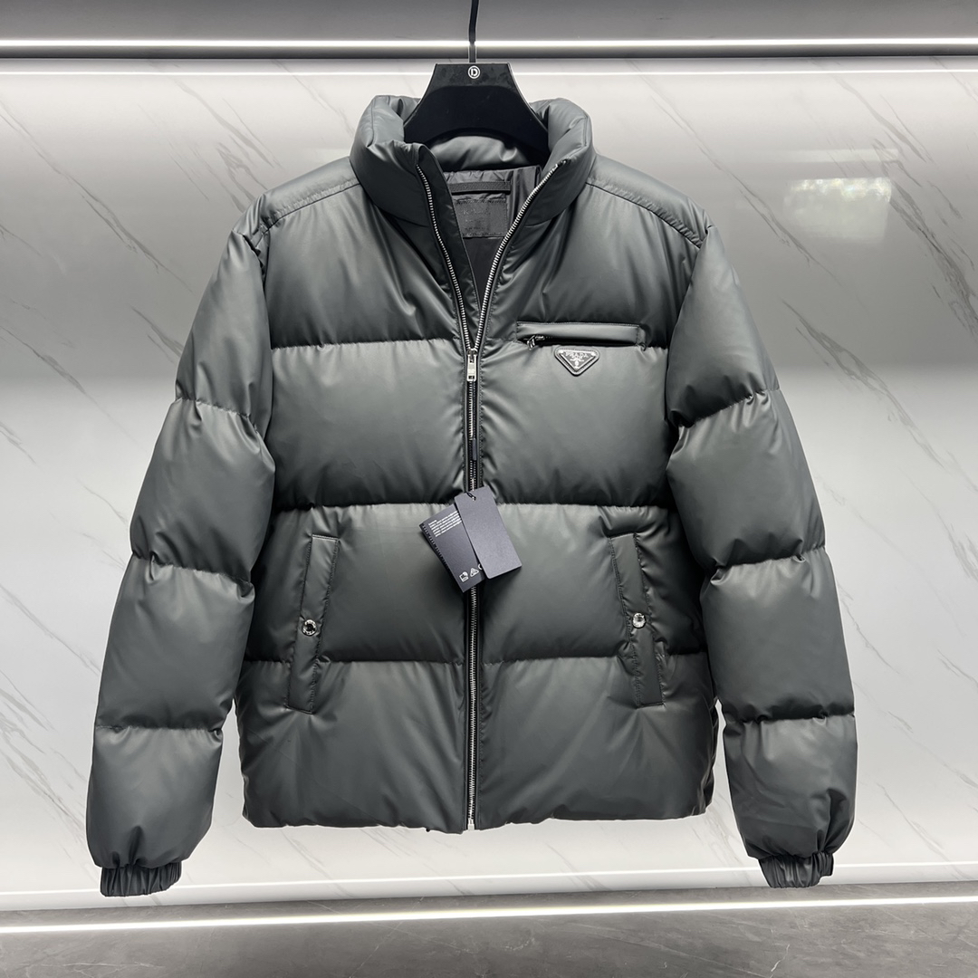 Prada Herbst/Winter 2026 Daunenjacke Größe S-2XL