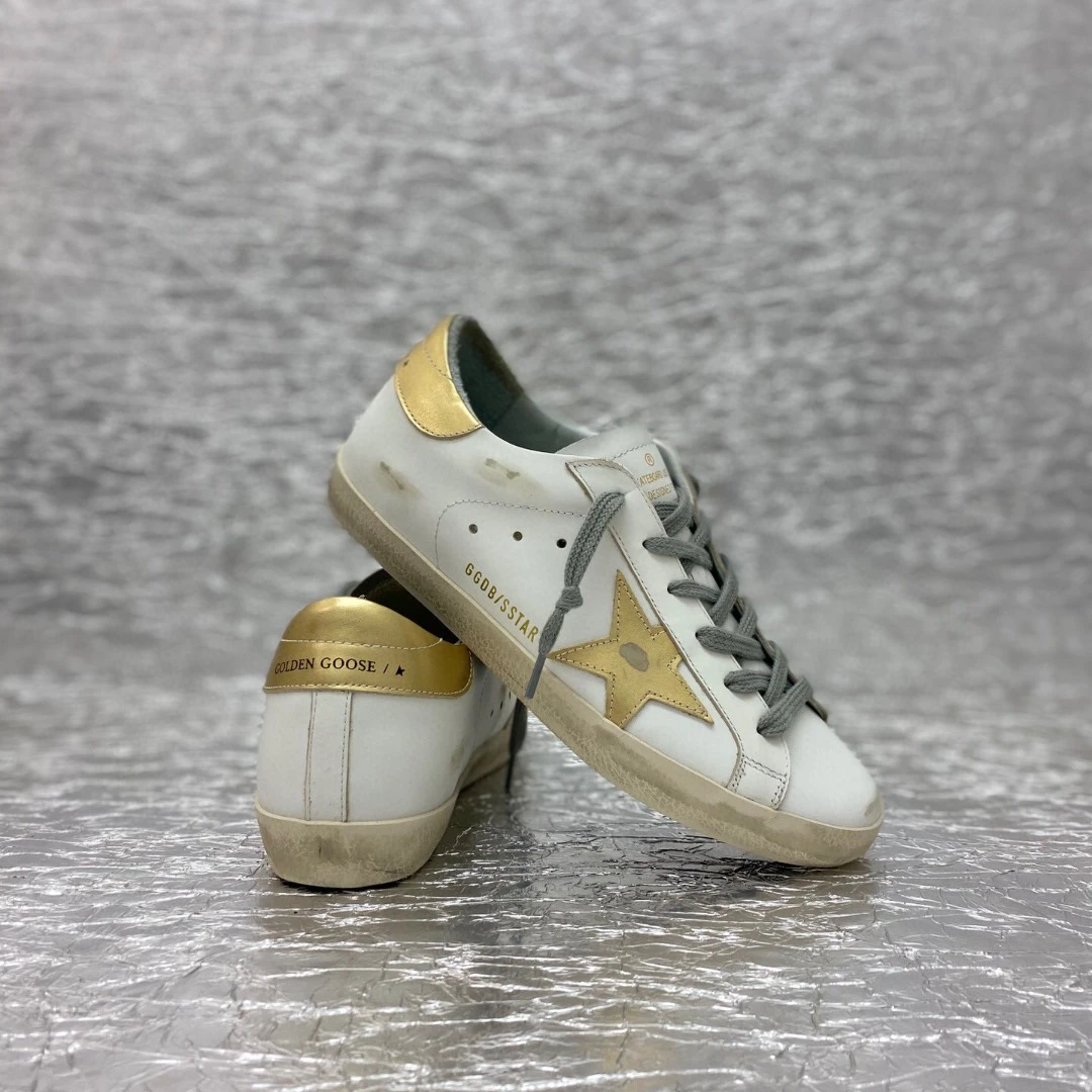 Golden Goose Super Star Dirty shoes made of top-grain cowhide