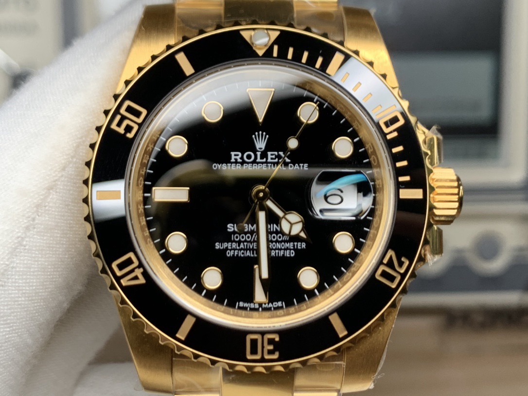 Rolex Submariner Date Oyster 40mm yellow gold 116618LN-97208