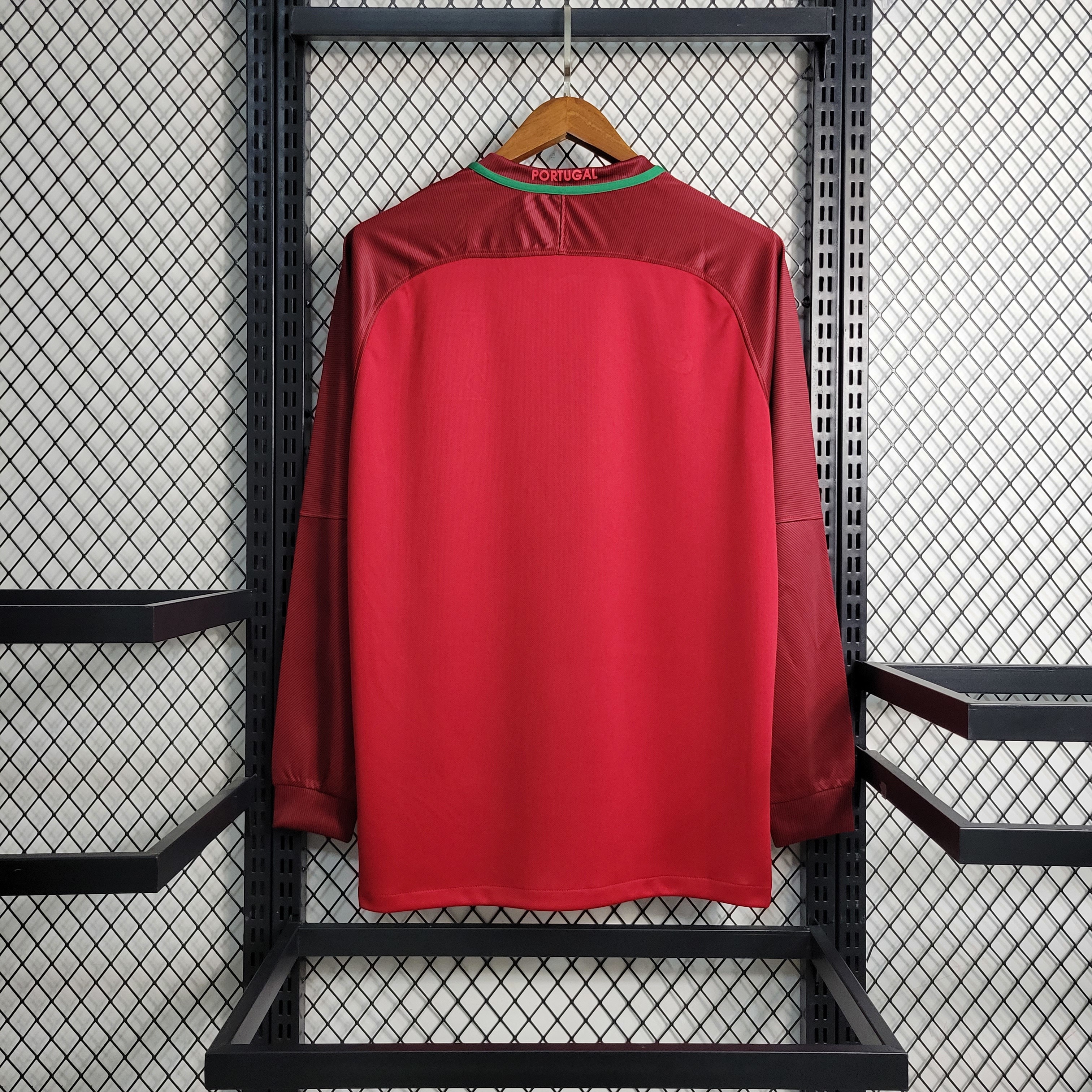 2016 Portugal Portugal Home Retro Long Sleeve Football Shirt