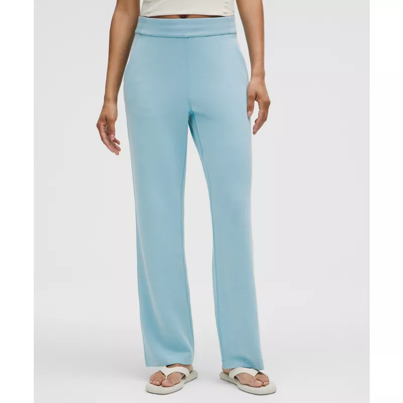 Softstreme High-Rise Straight-Leg Pant Regular