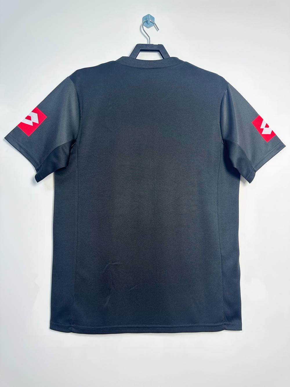 2001/2002 Juventus Away Retro Football Shirt