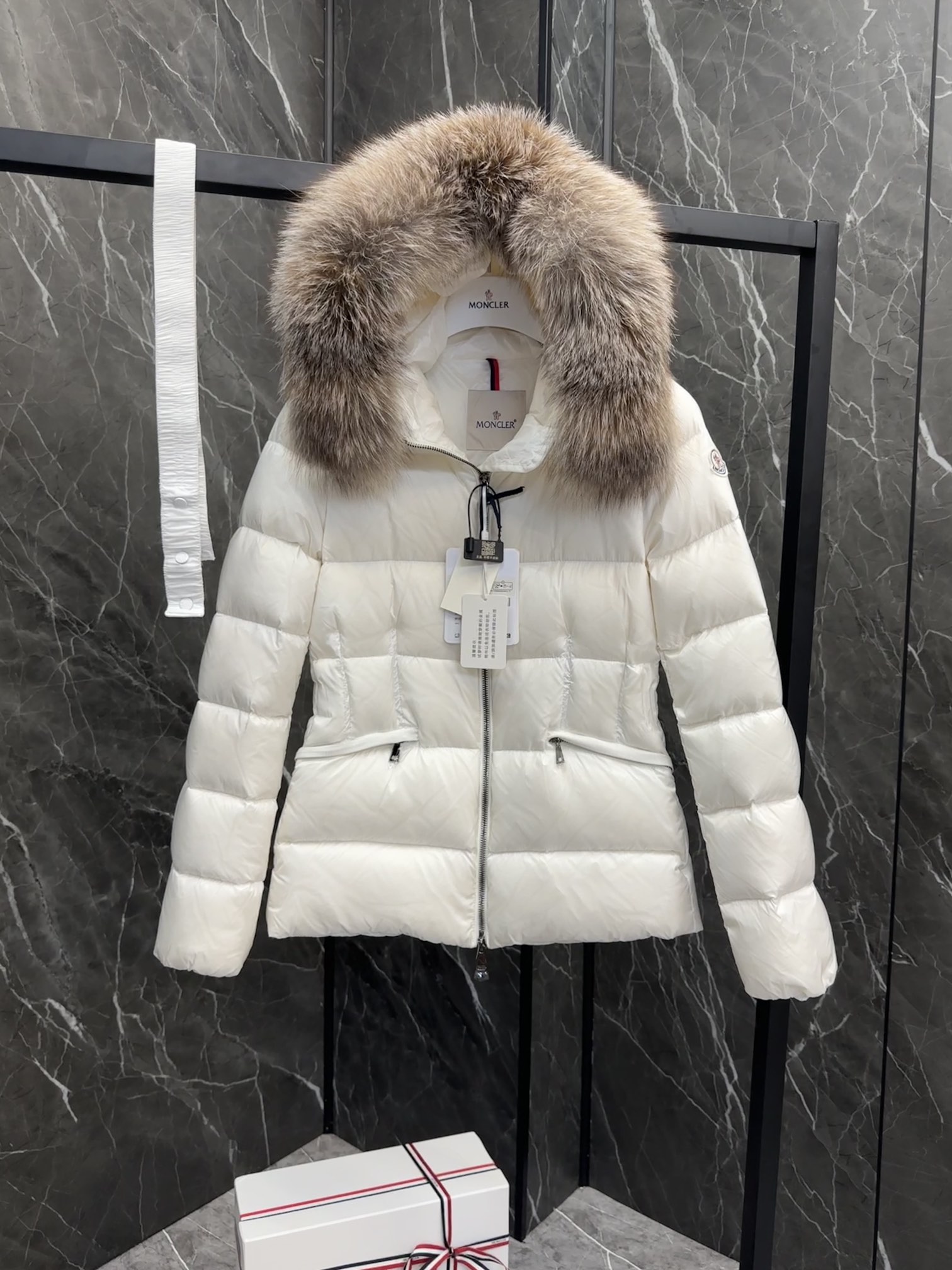 Moncler Herbst/Winter 2026 Boed Daunenjacke Größe S-XL