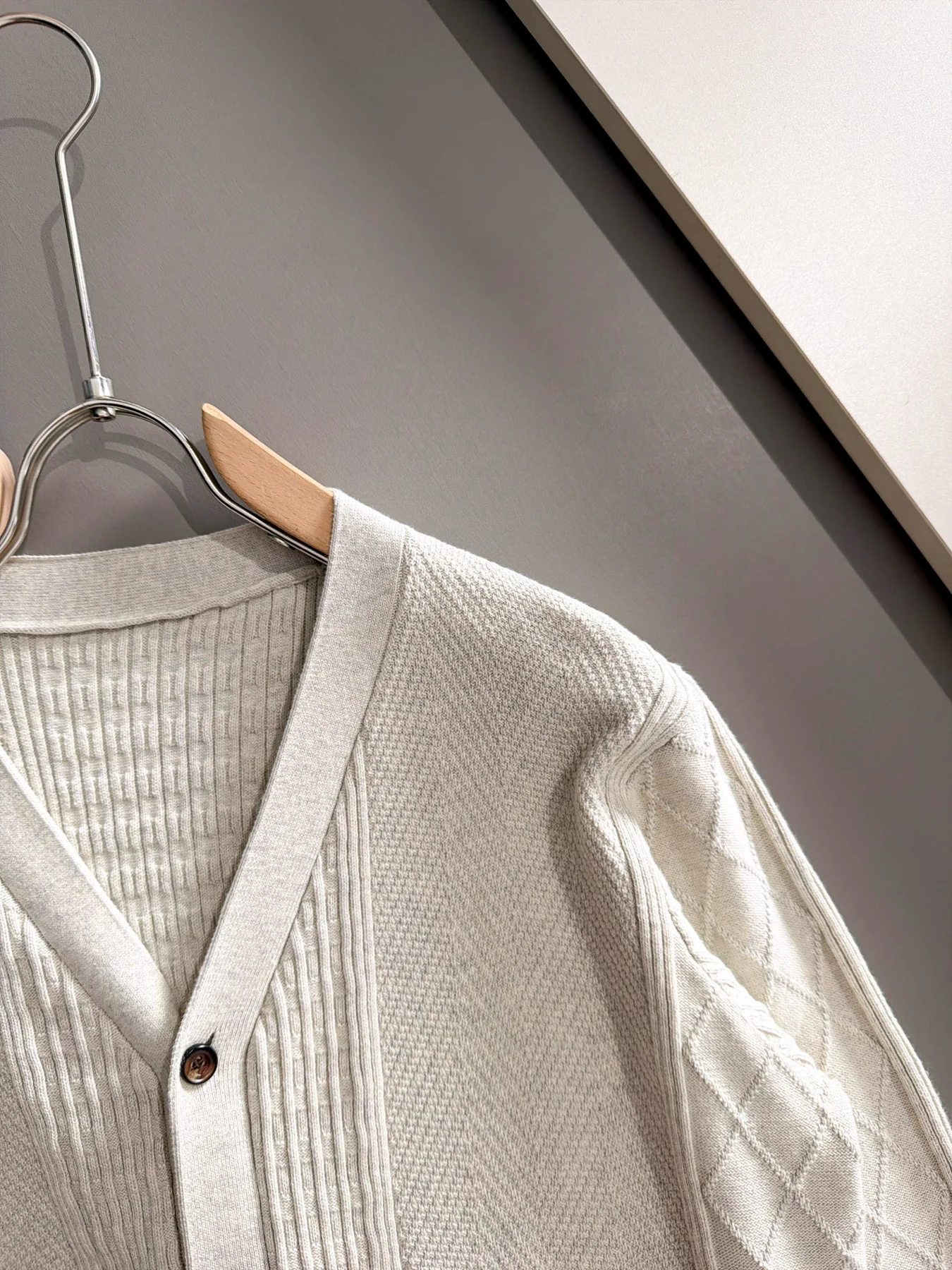 Prada 25FW Strickjacke Beige Jacken FZ166836