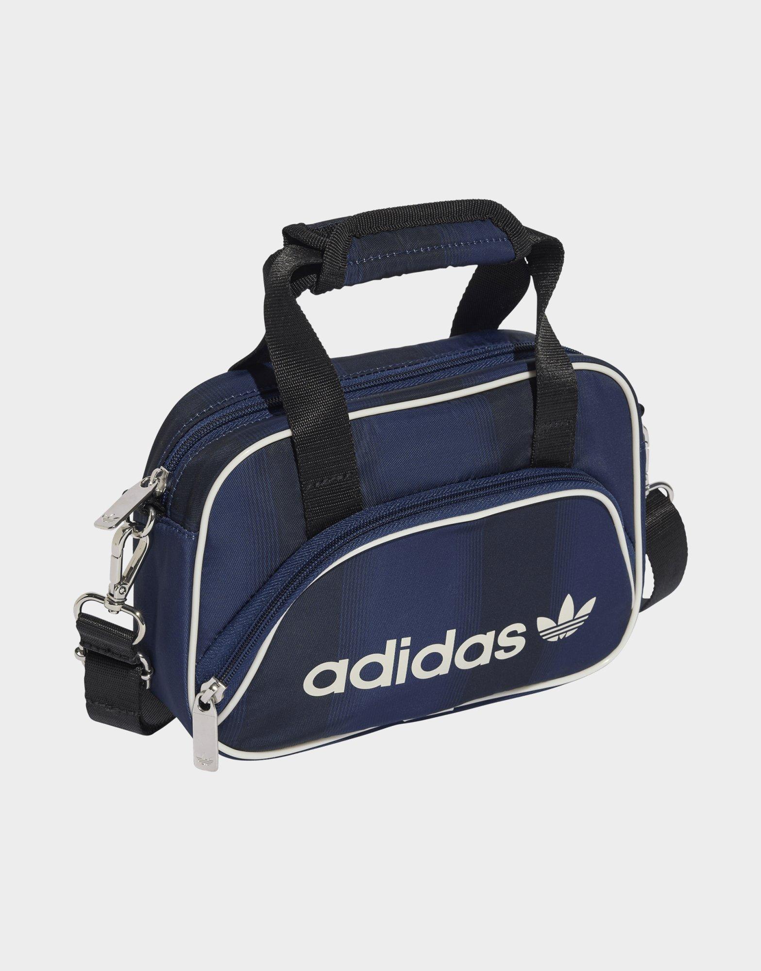 adidas Small Airliner