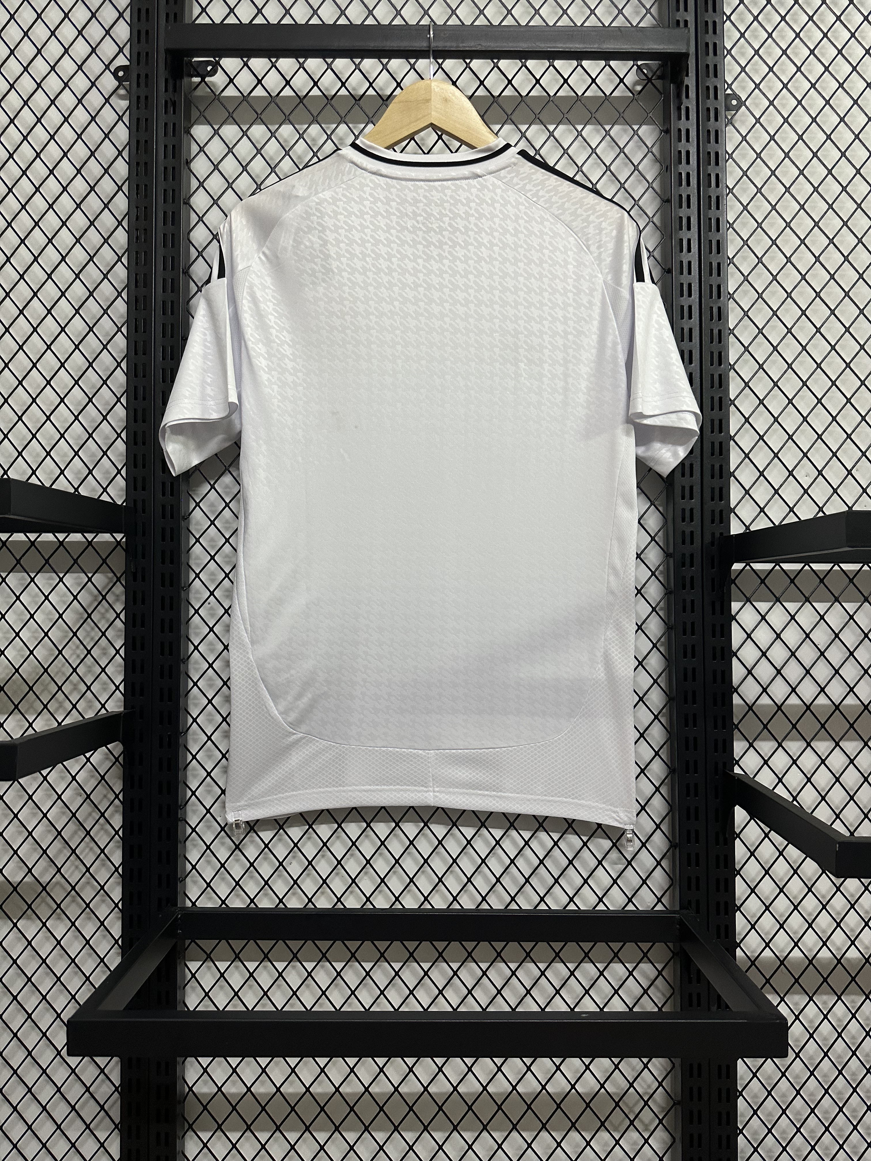 2024/2025 Real Madrid home Football Shirt (Fan Edition)