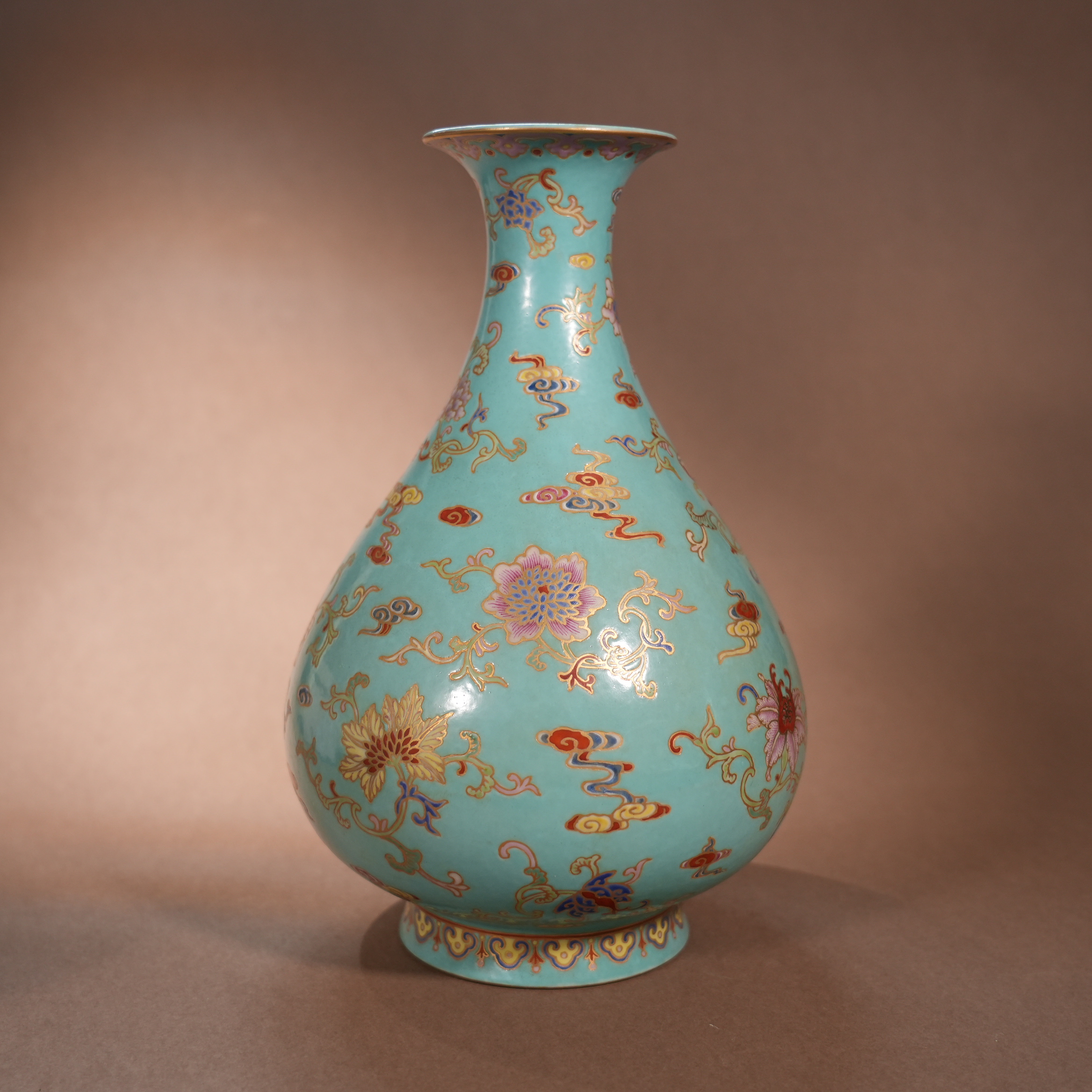 Ancient Chinese Turquoise-Ground Gilded Famille Rose Yuhuchun Vase with Floral and Cloud Motifs