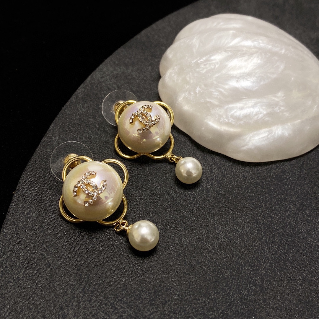 cc Earrings