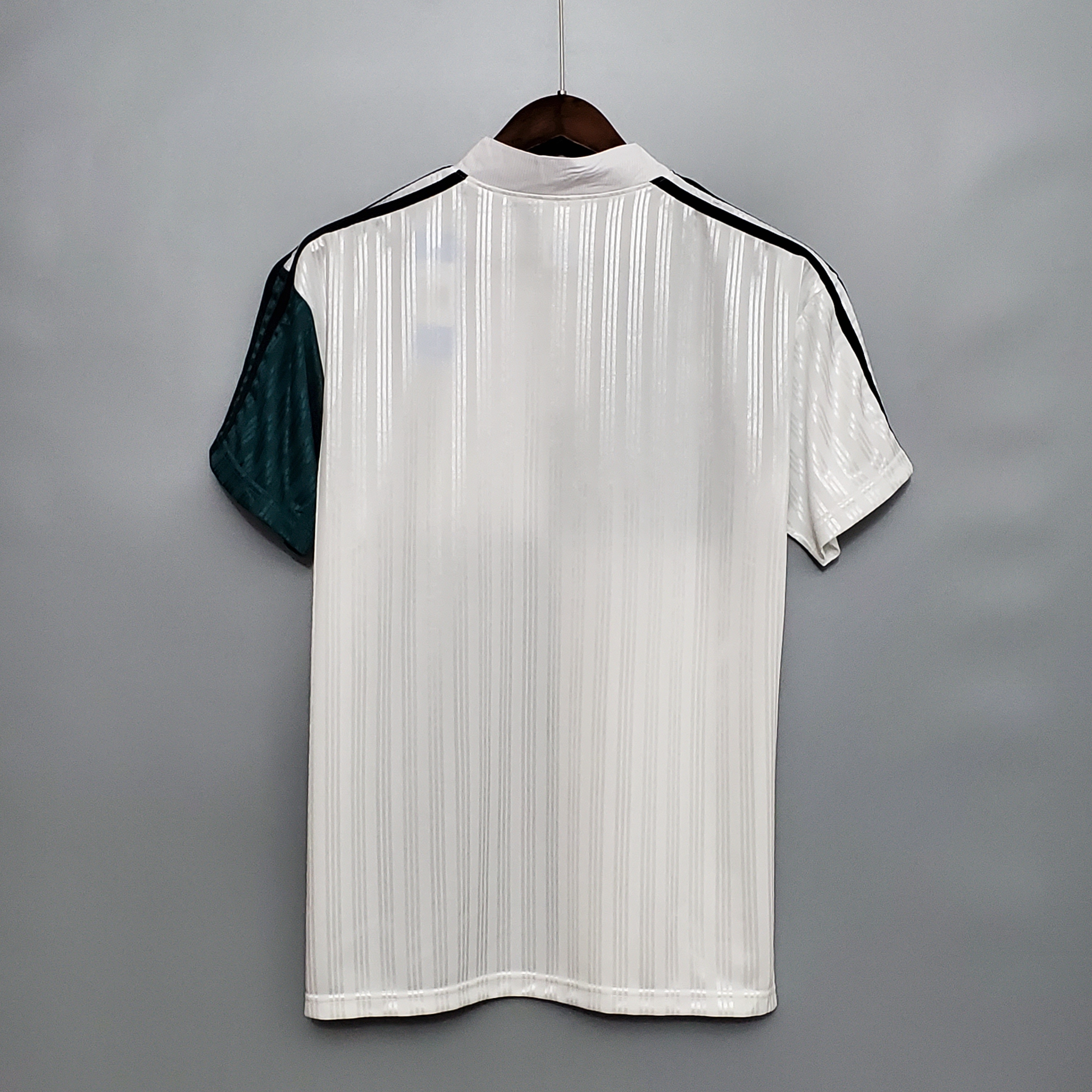 1995/1996 Liverpool Retro Away Football Shirt