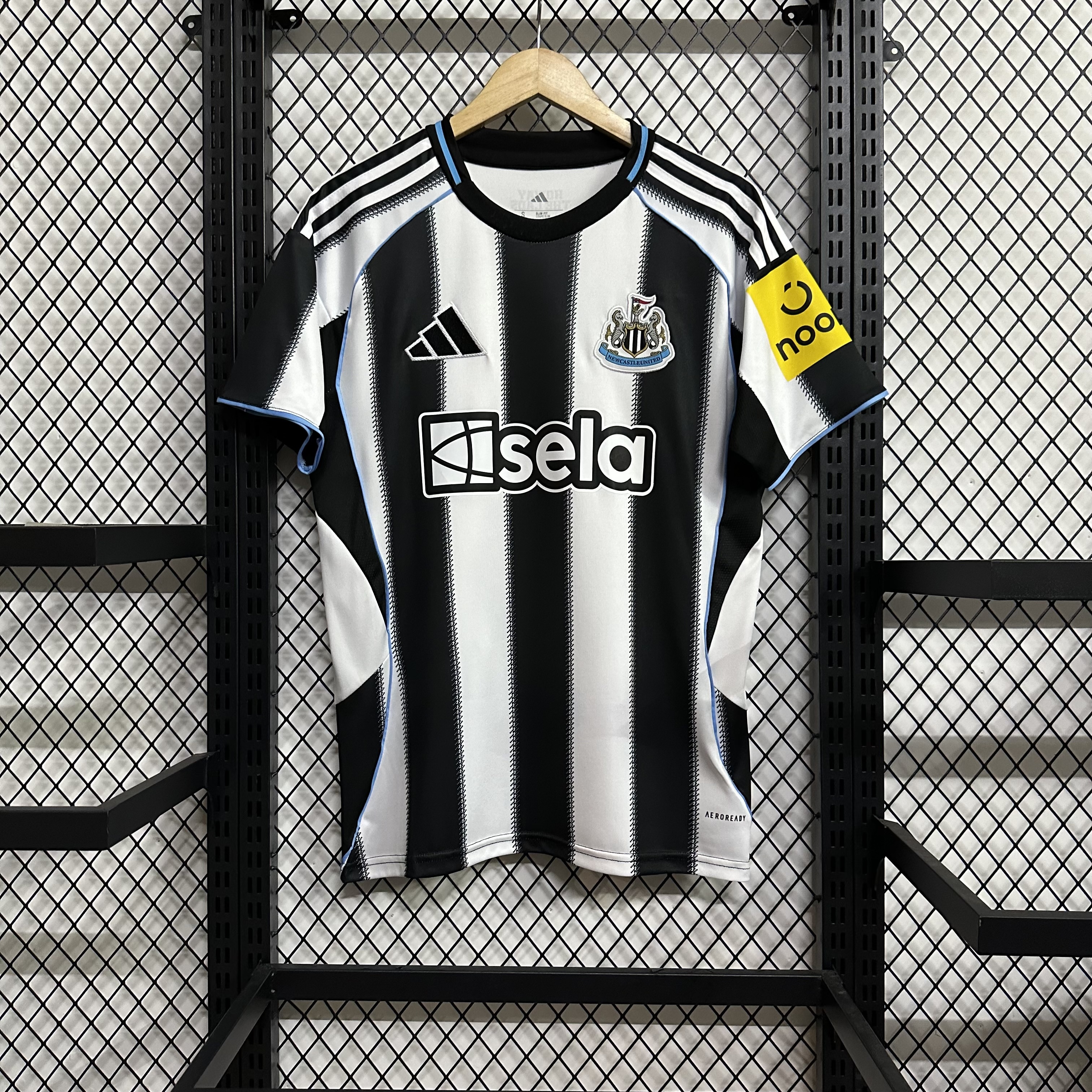 2025/2026 Newcastle United Home Football Shirt (Fans version）