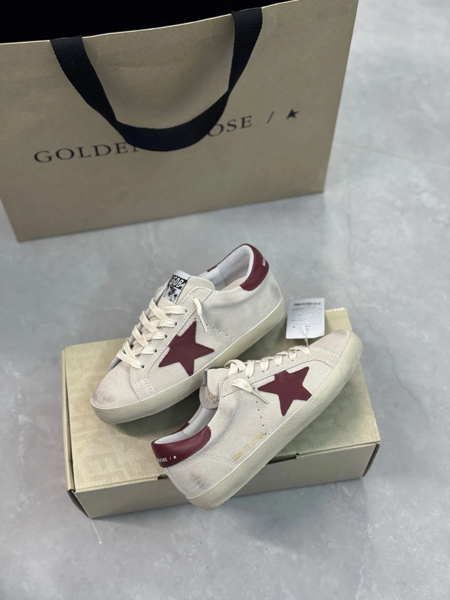 Golden Goose Super Star Dirty shoes made of top-grain cowhide
