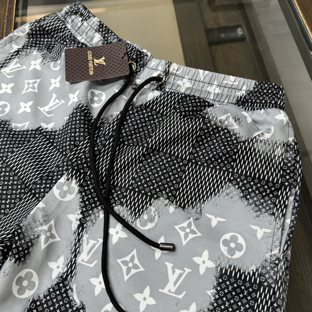 Louis Vuitton Beach Shorts Size M-XXXL