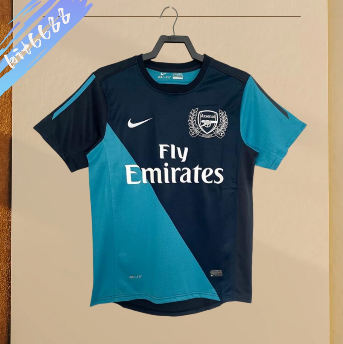 2011/2012 Arsenal  Away Retro Football Shirt