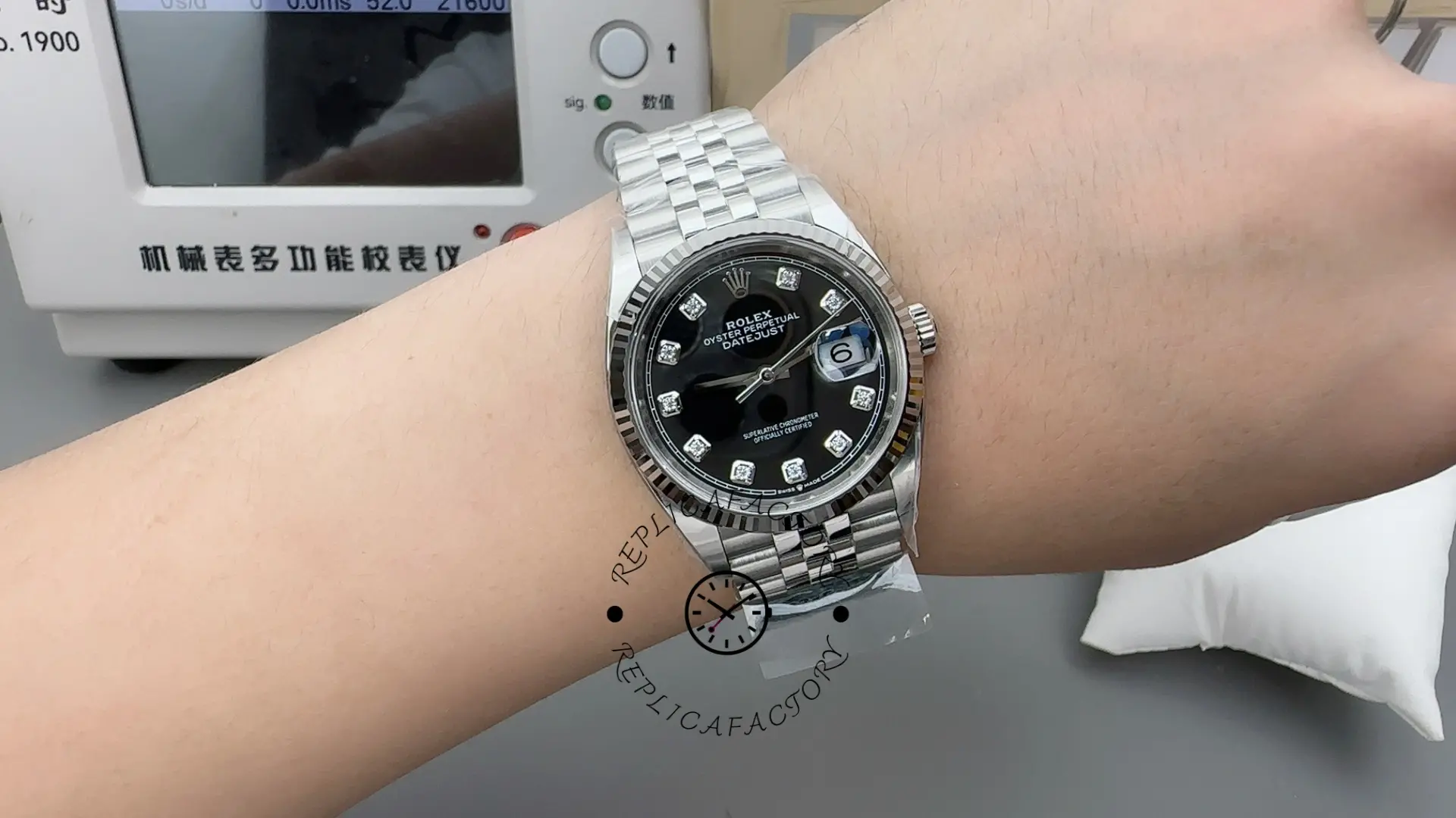 Rolex Datejust 126234 Fluted Bezel Black Diamond Dial 36MM Unisex Replica Watch