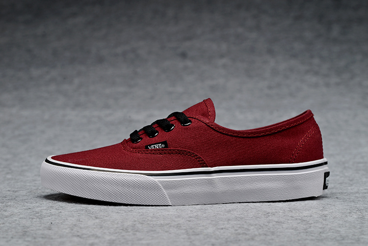 Vans authentic trainers in burgundy and white