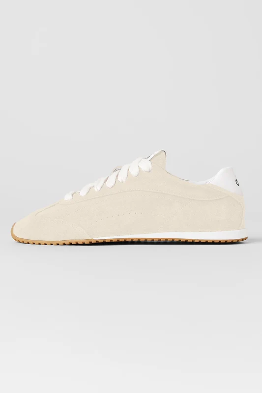 ALO Sunset Sneaker (Unisex) - Sandstone
