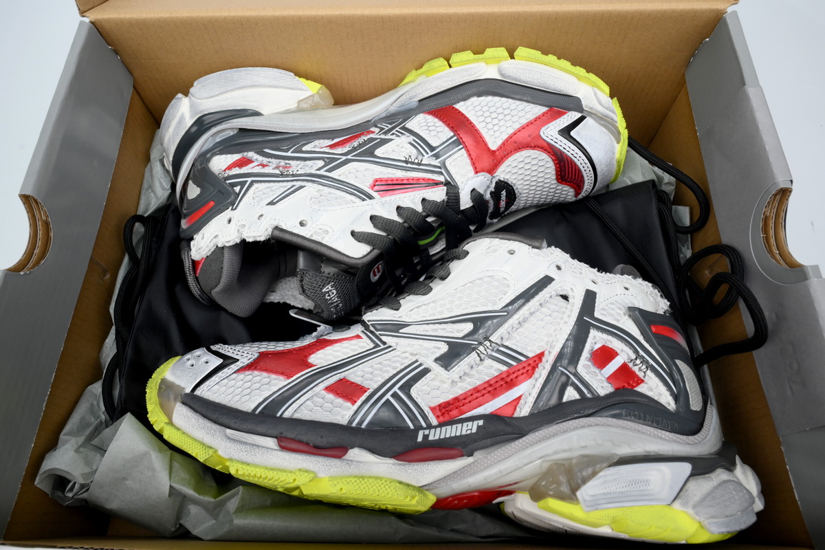 Balenciaga Runner White Black and Red 677402 W3RB2 9167