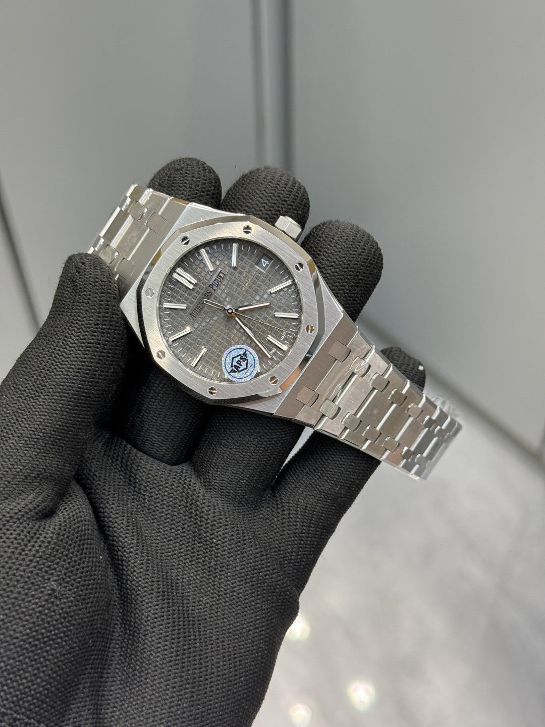 Audemars Piguet Royal Oak Selfwinding 41mm Ref. 15400ST.OO.1220ST.01