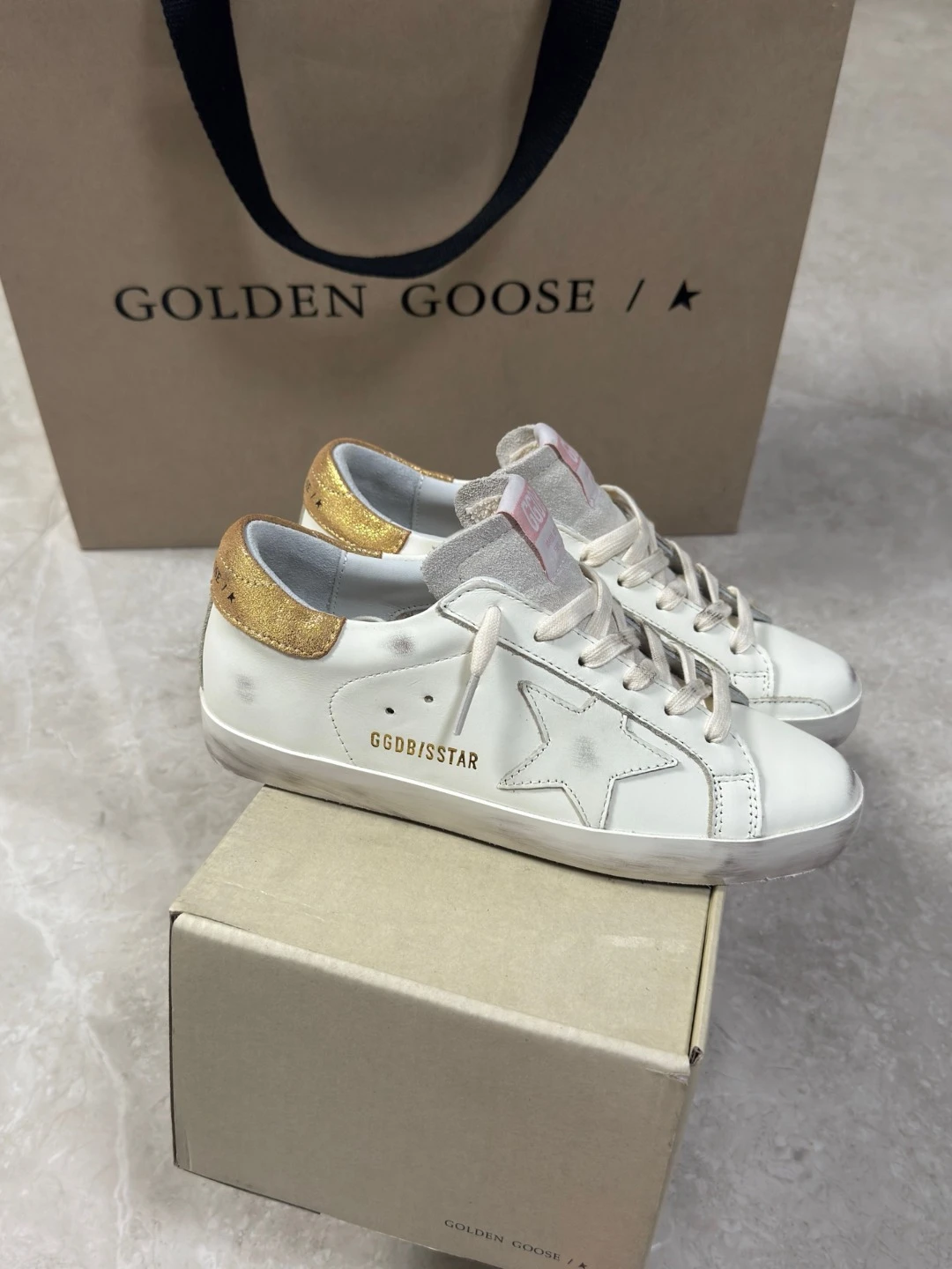 Golden Goose Super Star Dirty shoes made of top-grain cowhide