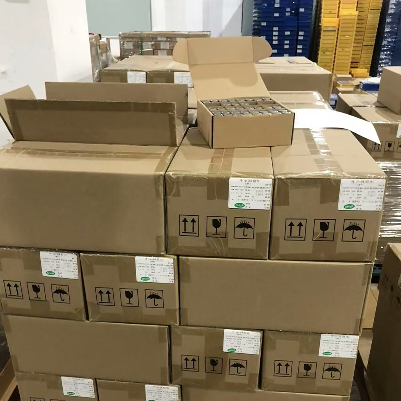 32700 3.2v 6000mAh Cylindrical Lithium Ion Batteries