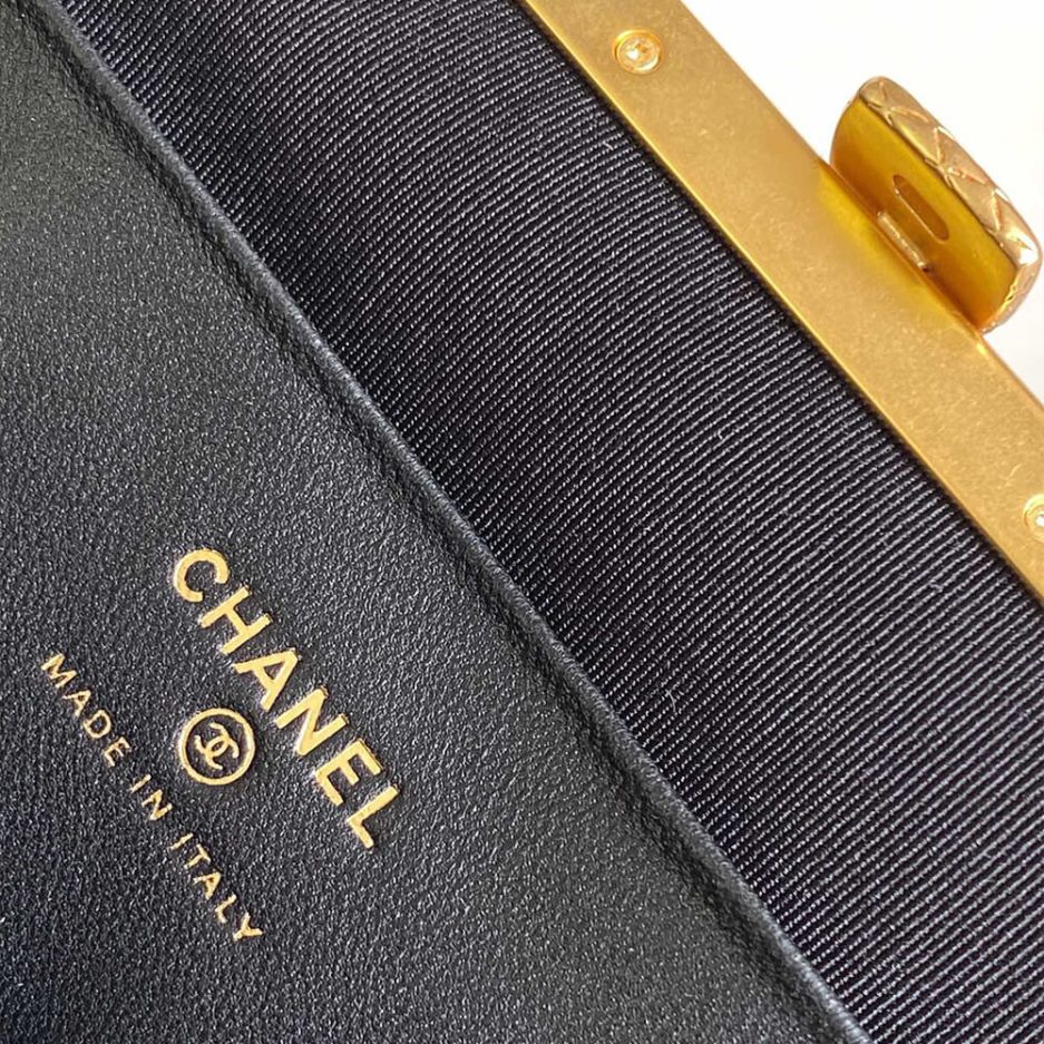CHANEL Large Clutch With Chain(high-end grade)