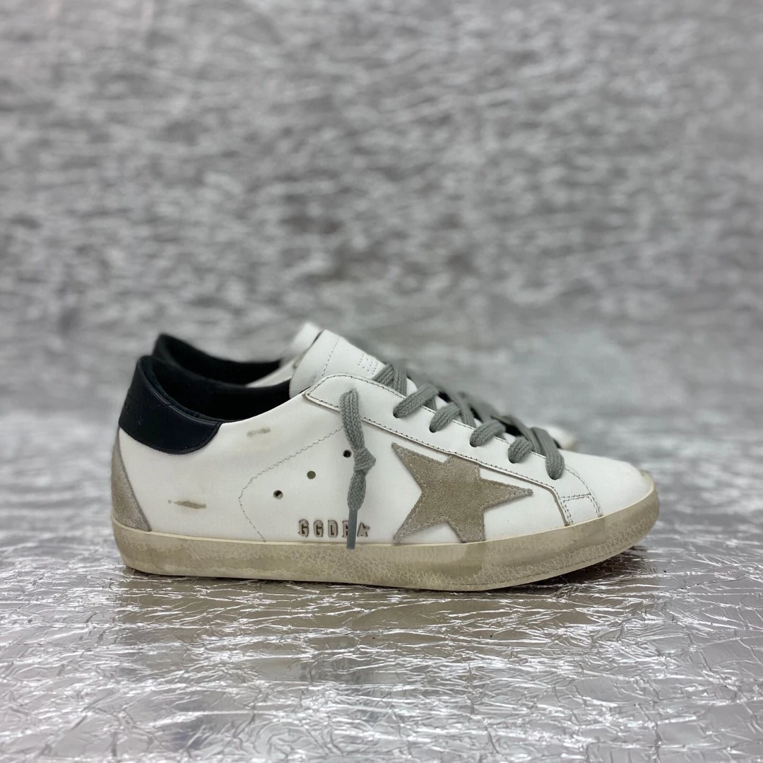 Golden Goose Super Star Dirty shoes made of top-grain cowhide
