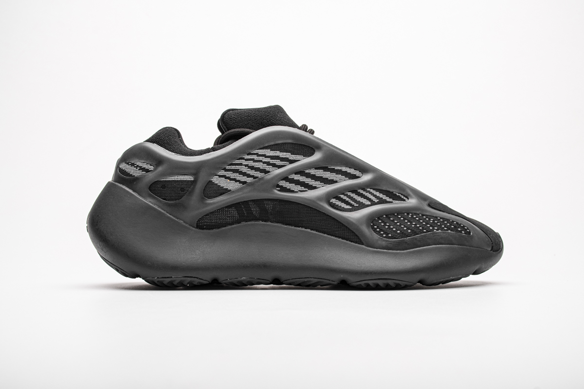 adidas Yeezy 700 V3 Alvah H67799
