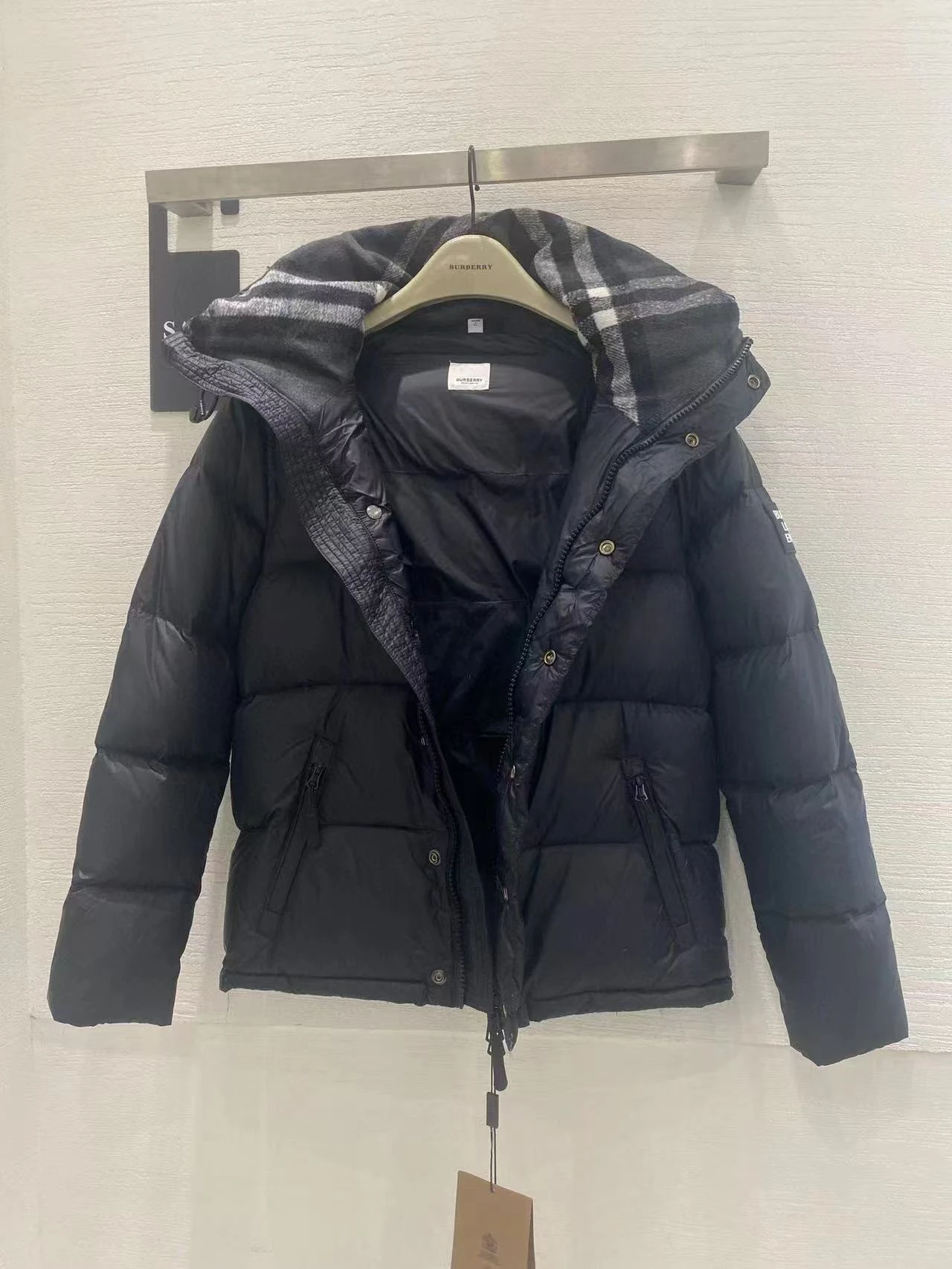 Burberry Top quality down jacket