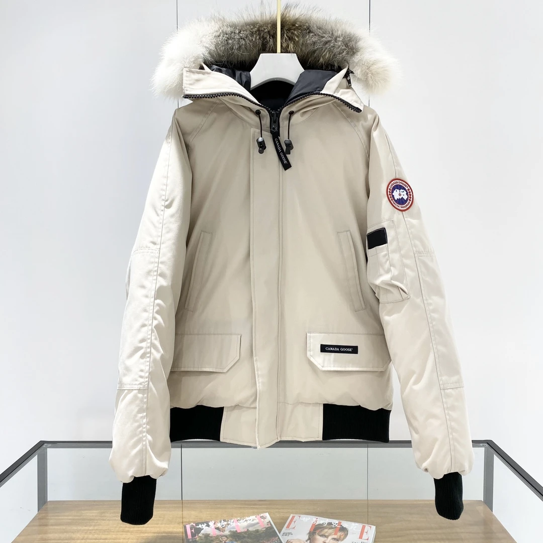 Canada Goose premium quality down jackets are made of 95% goose down.