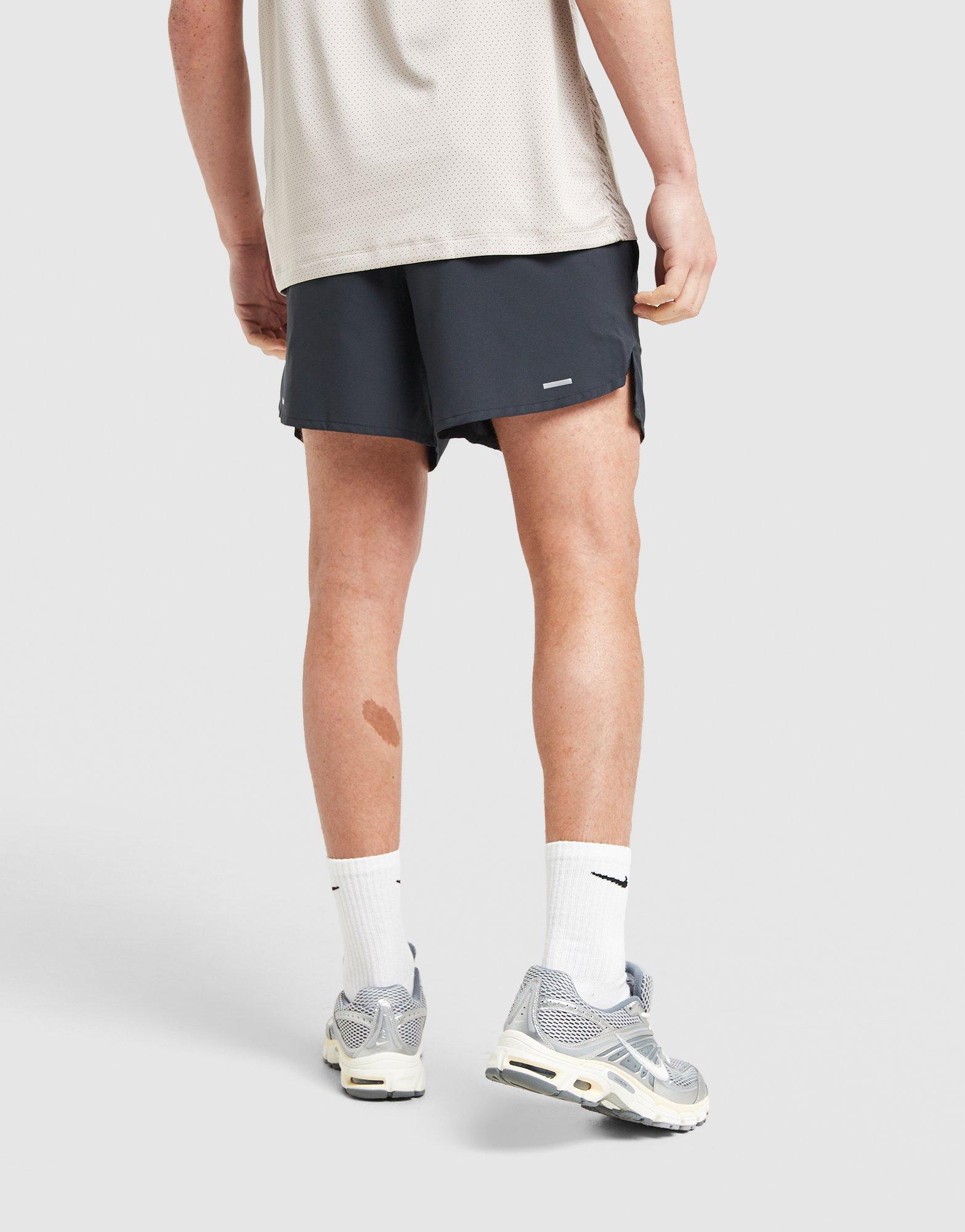 Nike Stride Shorts