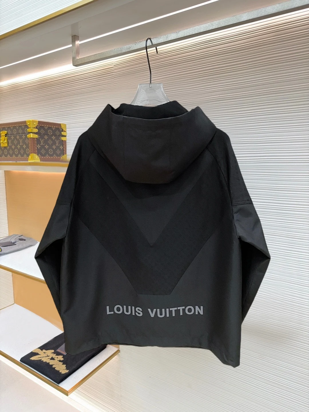 Louis Vuitton 26SS Kapuze Schwarz Jacken AR363318