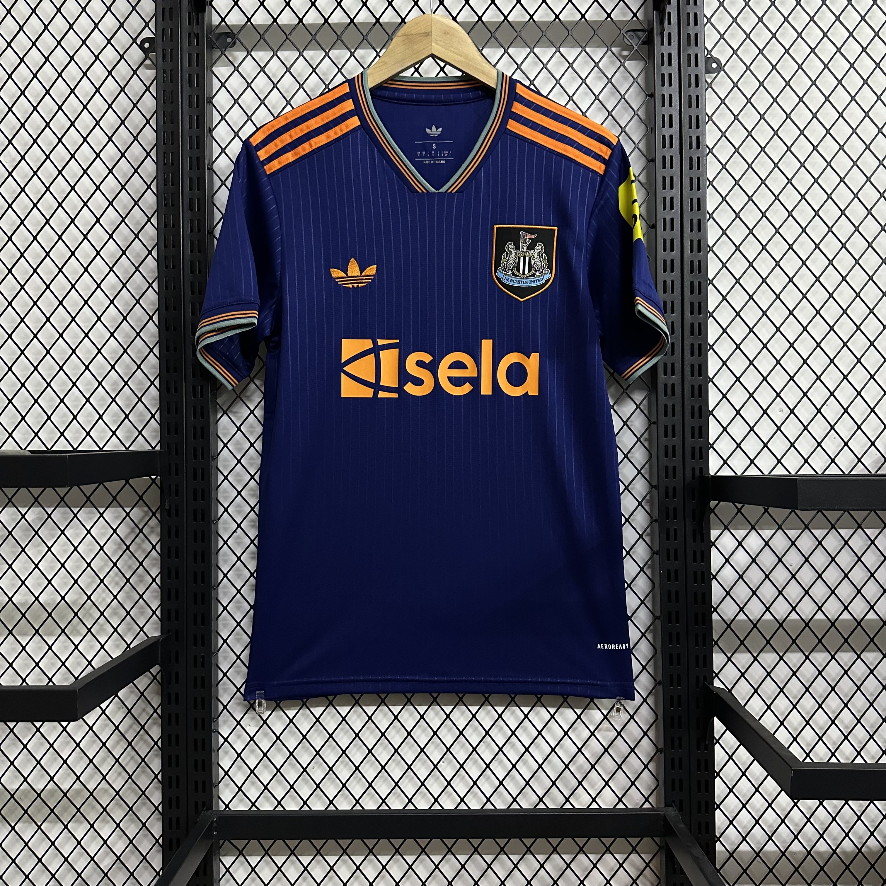 2025/2026 Newcastle United Third Away Football Shirt (Fans version）