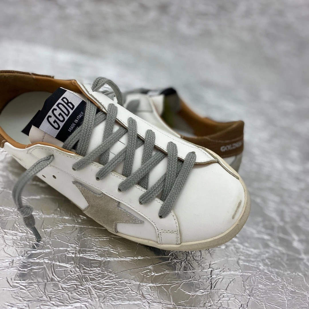 Golden Goose Super Star Dirty shoes made of top-grain cowhide