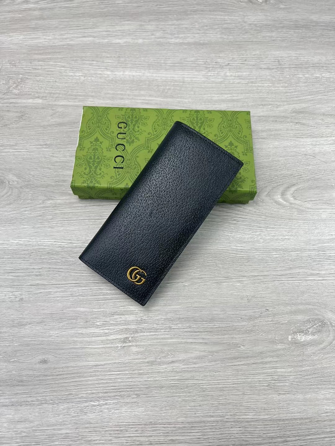Gucci's hottest item 429138