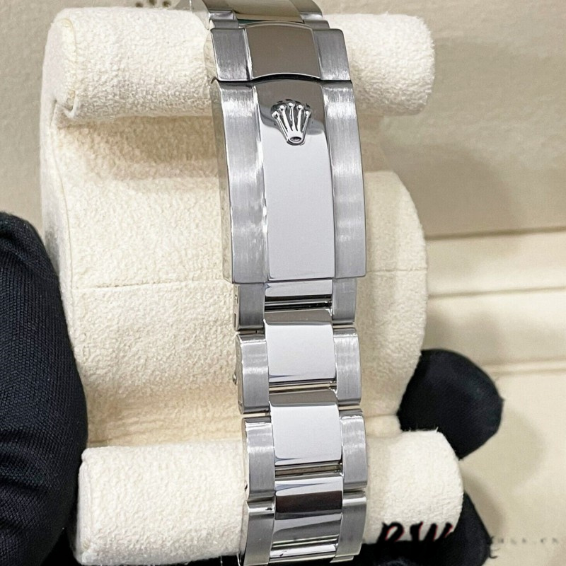 Rolex Datejust 126334 0003 Fluted Bezel Silver Dial 41MM Mens Replica Watch