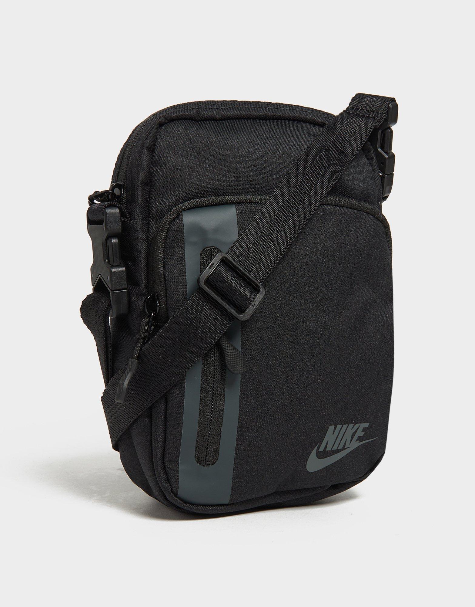 Nike Elemental Premium Umhängetasche